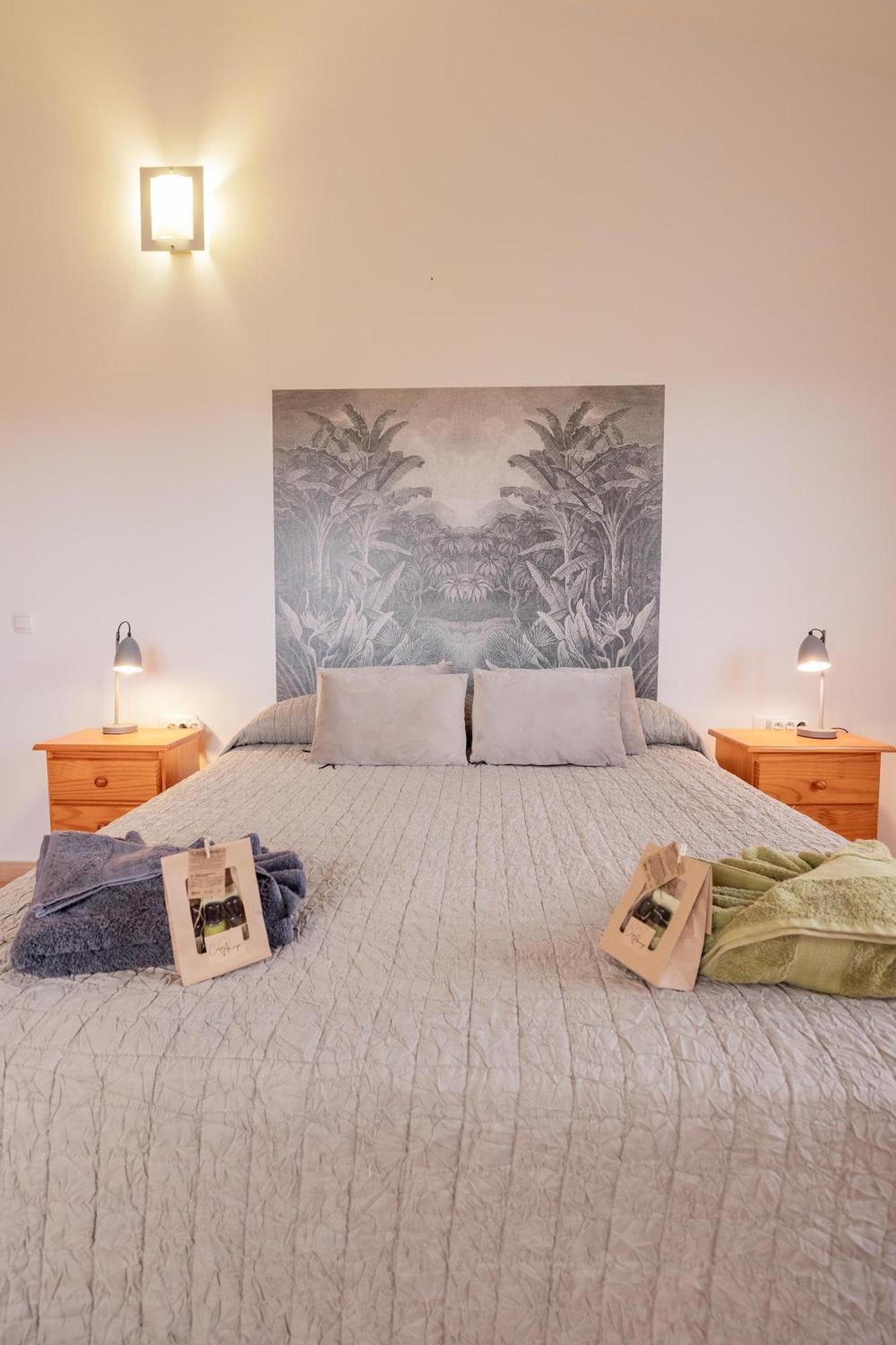 Casa Amaya - Spacious House With Pool, Large Garden, Bbq, 2 Terraces, And Ideal Location *