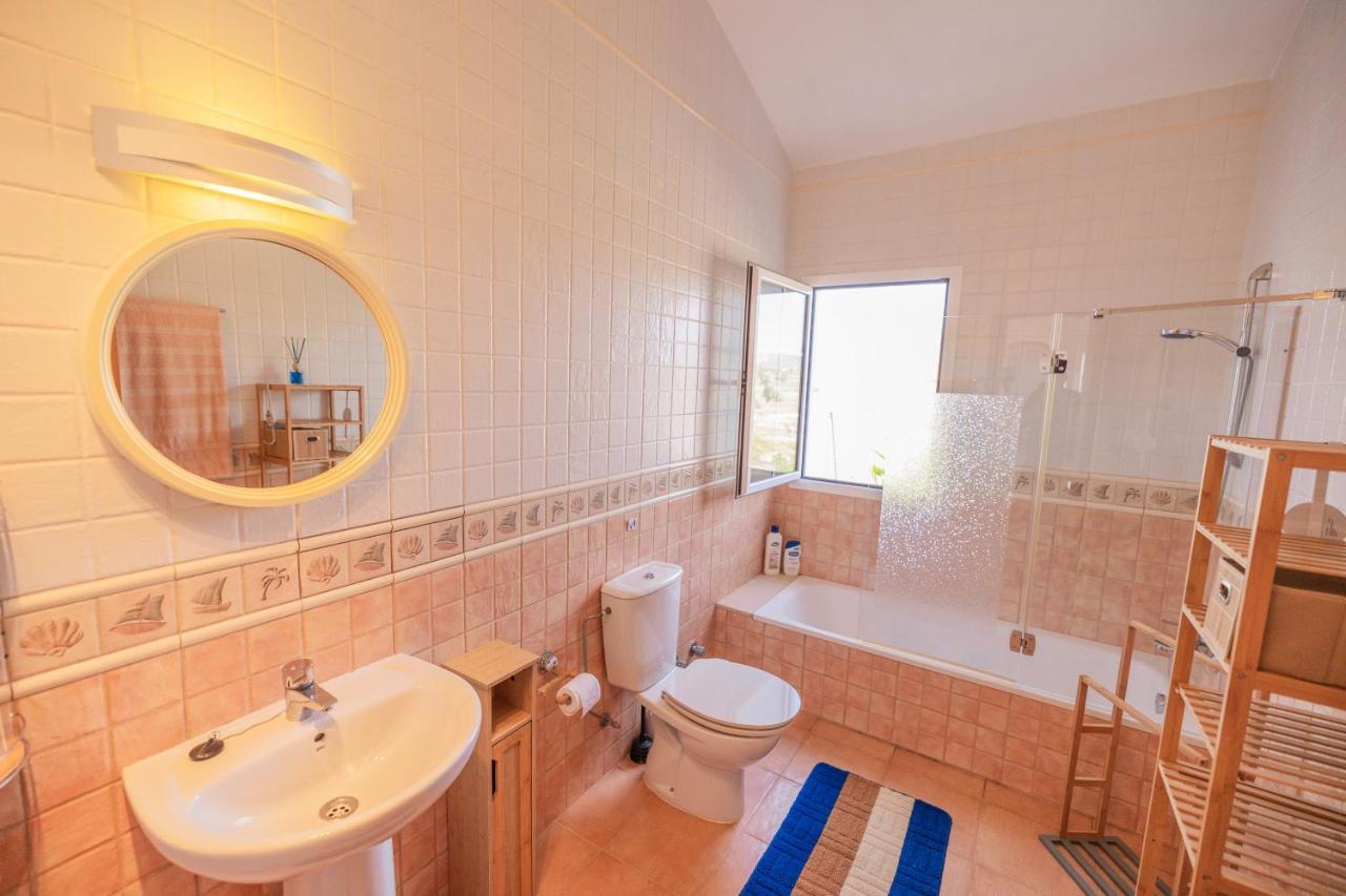 Casa Amaya - Spacious House With Pool, Large Garden, Bbq, 2 Terraces, And Ideal Location El Charco (Las Palmas)